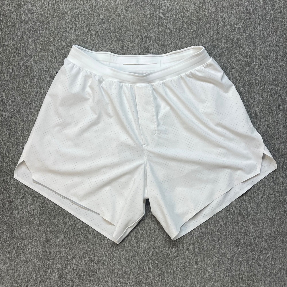 Lululemon Fast and Free Men's S White Perforated Running Shorts 5.5" Brief Lined